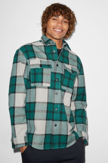 Hommes - CLOCKHOUSE - chemise - relaxed fit - col kent - à carreaux - vert foncé / blanc