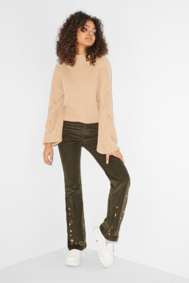 Femmes - CLOCKHOUSE - pantalon en velours côtelé - high-waist - flared - à fleurs - vert