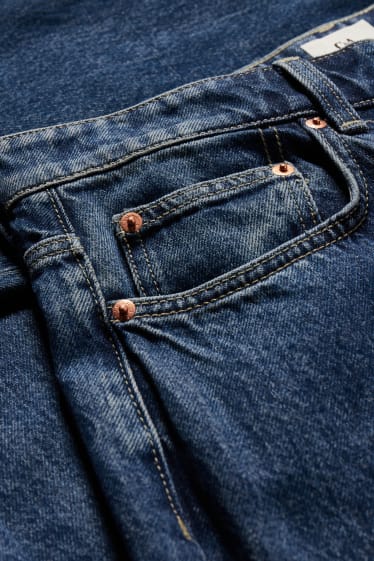 Men - Relaxed jeans  - blue denim