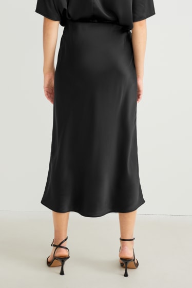 Mujer - Falda de raso - negro