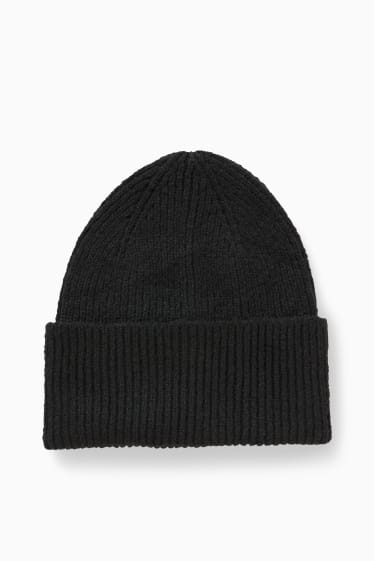 Women - Knitted hat - black