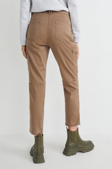 Dona - Pantalons cargo - mid waist - slim fit - LYCRA® - beix