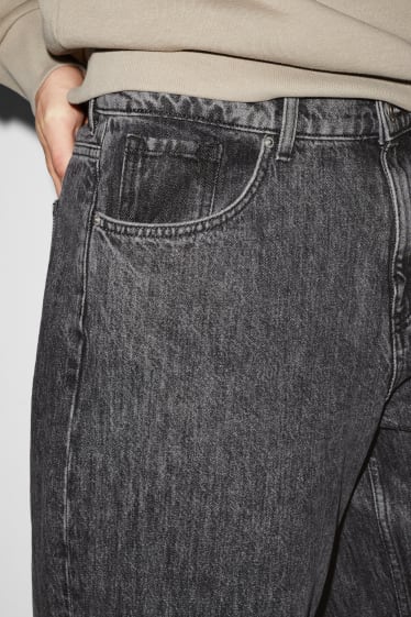 Men - CLOCKHOUSE - loose fit jeans - black