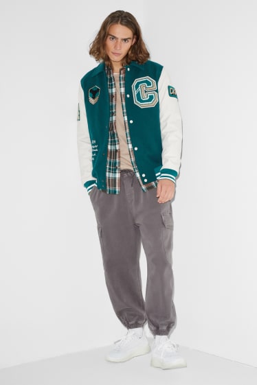 Home - CLOCKHOUSE - pantalons cargo - loose fit - gris
