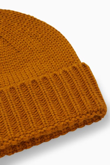 Men - Knitted hat - havanna