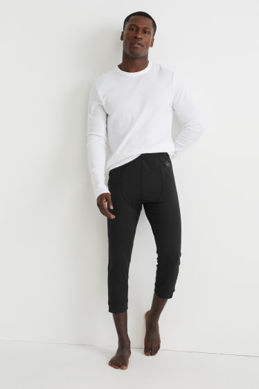 Men - 3/4-length thermal long pants - black