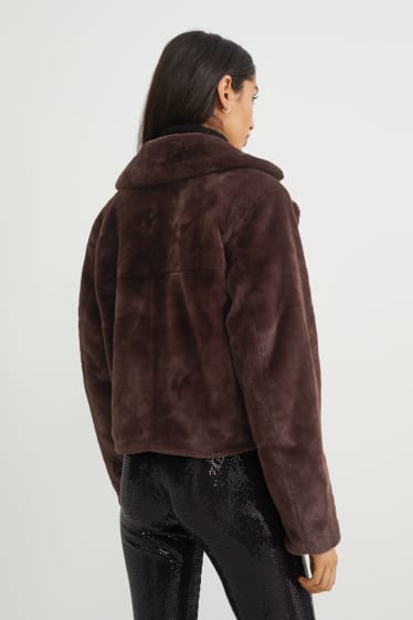 Femei - Jachetă din blană artificială - maro