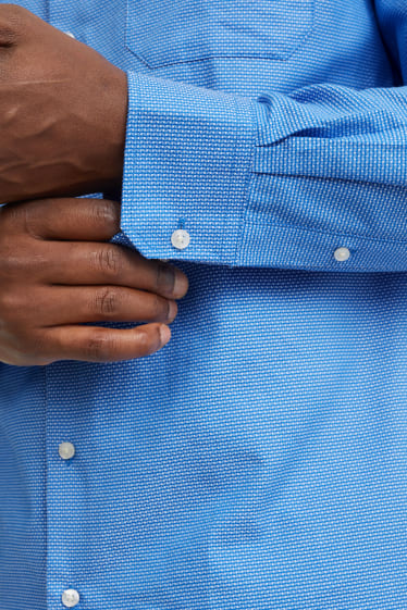 Mężczyźni - Koszula biznesowa - regular fit - kołnierzyk kent - dobrze się prasuje - niebieski
