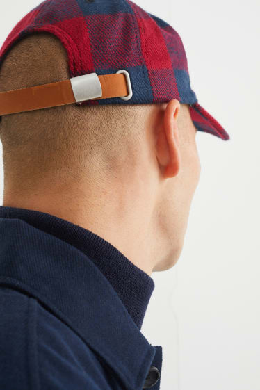 Men - Cap - check - red / dark blue