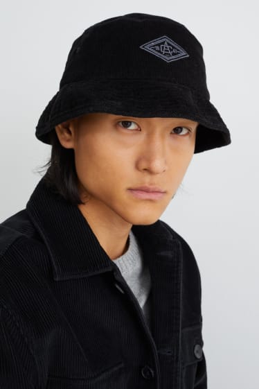 Men - Corduroy hat - black