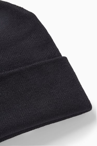 Men - Knitted hat - black / dark gray