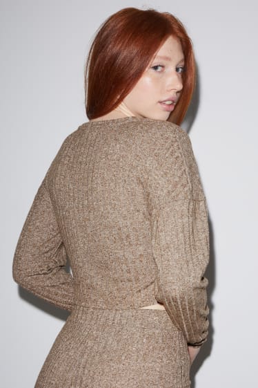 Teens & young adults - CLOCKHOUSE - cropped long sleeve top with knot detail - brown-melange