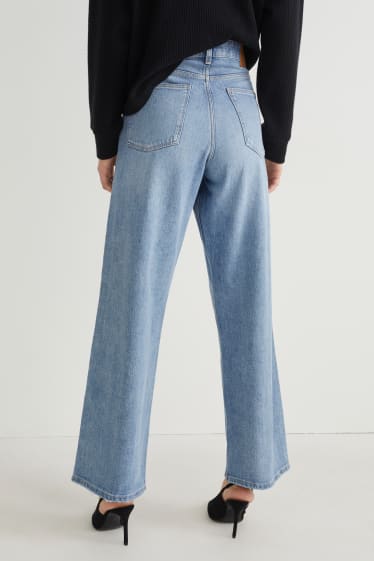 Femei - Relaxed jeans - talie înaltă - LYCRA® - denim-albastru deschis