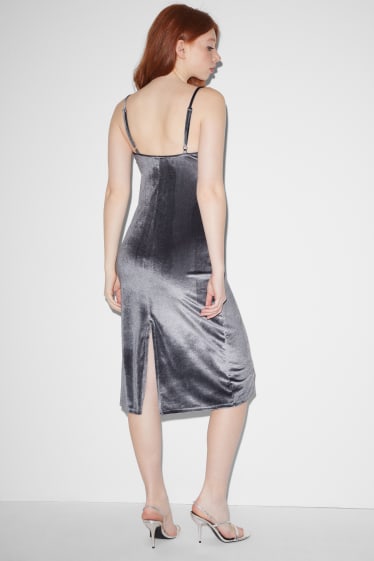 Teens & young adults - CLOCKHOUSE - velvet dress - gray-melange