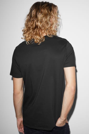 Men - T-shirt - black