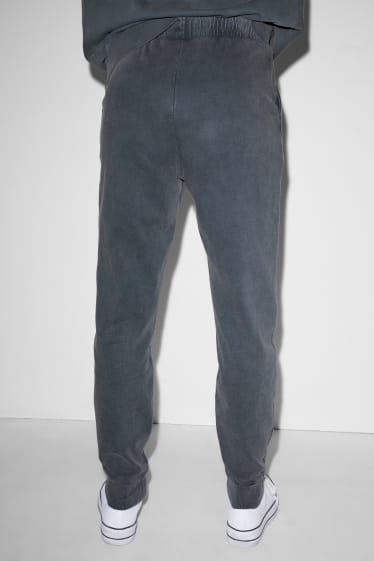 Dona - CLOCKHOUSE - pantalons de xandall - gris fosc