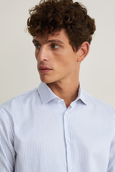 Hommes - Chemise de bureau - regular fit - col cutaway - facile à repasser - bleu clair