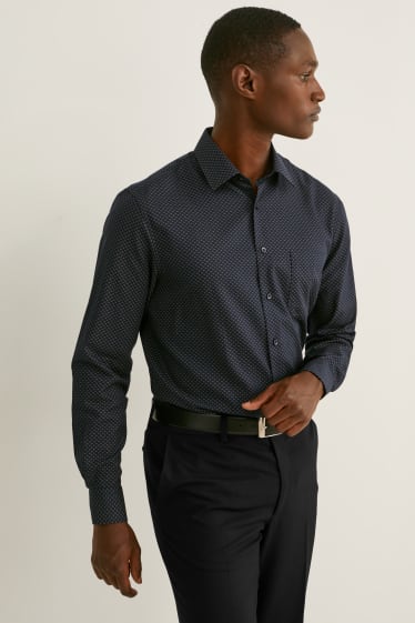 Uomo - Camicia business - regular fit - colletto all'italiana - facile da stirare - da materiali riciclati - grigio scuro