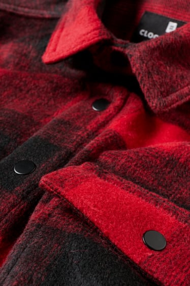 Heren - CLOCKHOUSE - overhemd - relaxed fit - kent - geruit - rood / zwart