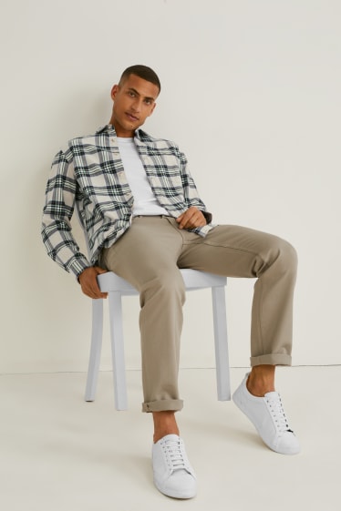 Hommes - Chemise en flanelle - regular fit - col kent - à carreaux - marron / blanc crème