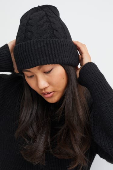 Women - Knitted hat - black