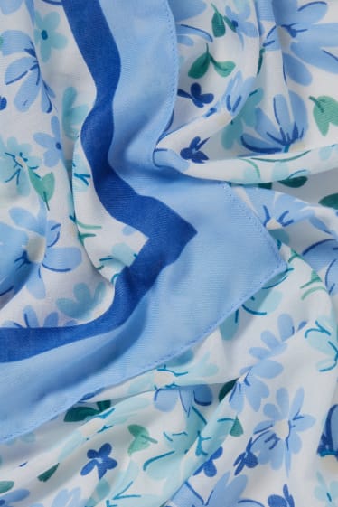 Dospívající a mladí - CLOCKHOUSE - šátek - s květinovým vzorem - světle modrá