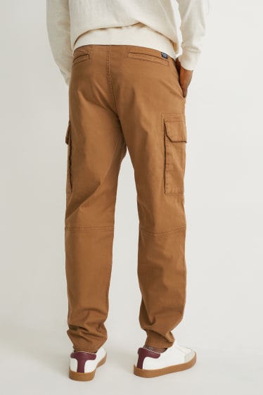 Hombre - Pantalón cargo - regular fit - marrón claro