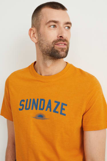 Mężczyźni - T-shirt - pomarańczowy