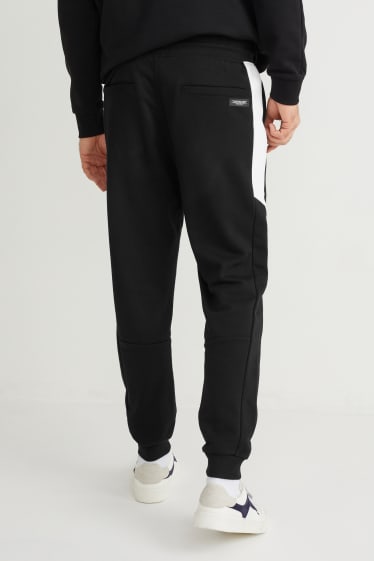 Men - Joggers - black