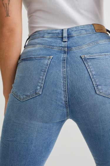 Kobiety - Curvy jeans - wysoki stan - skinny fit - LYCRA® - dżins-jasnoniebieski