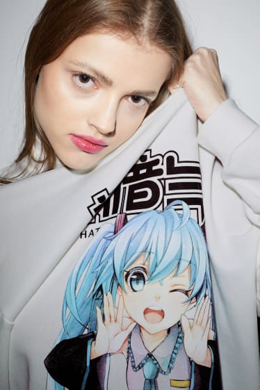 Dames - CLOCKHOUSE - sweatshirt - Hatsune Miku - wit