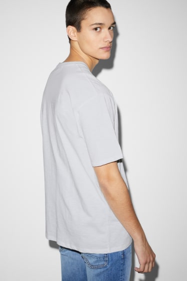 Men - T-shirt - white