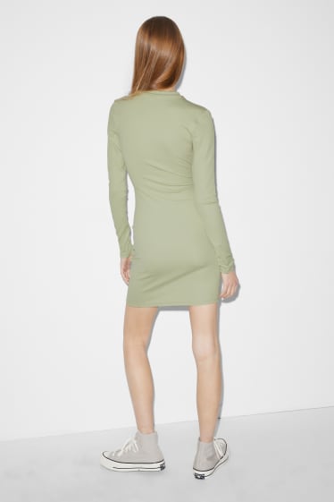 Femmes - Robe - vert menthe