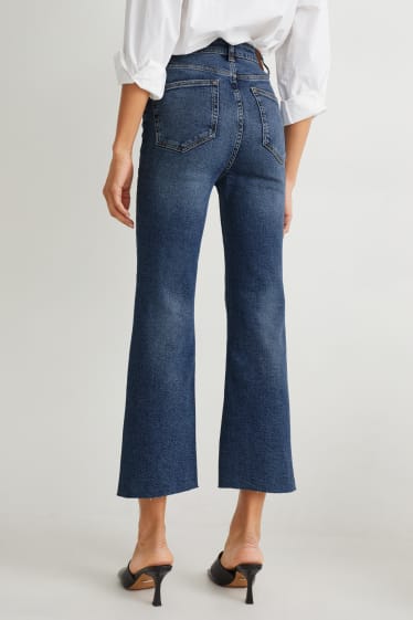 Femei - Crop flared jeans - talie înaltă - LYCRA® - denim-albastru