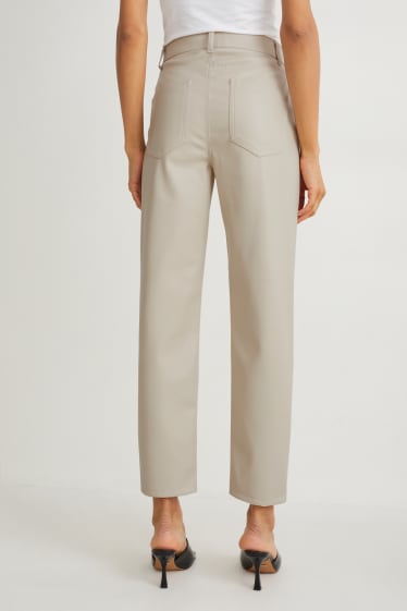 Damen - Hose - High Waist - Straight Fit - Lederimitat - hellbeige