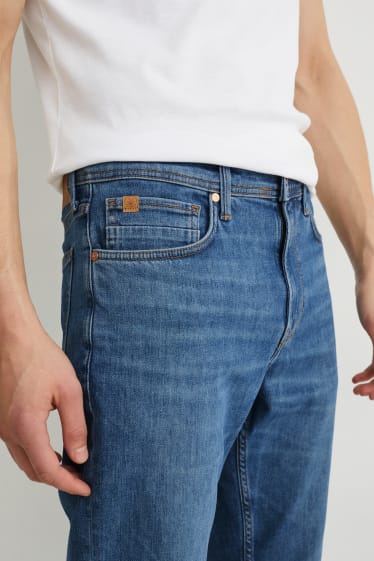 Hommes - Tapered jean - avec fibres de chanvre - LYCRA® - jean bleu