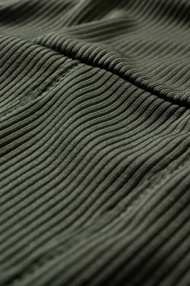 Joves - CLOCKHOUSE - samarreta crop de màniga llarga - verd