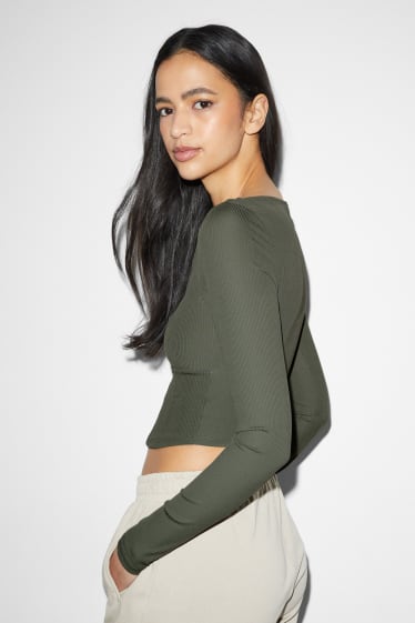 Teens & young adults - CLOCKHOUSE - cropped long sleeve top - green