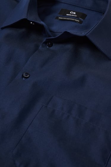 Uomo - Camicia business - regular fit - colletto all’italiana - facile da stirare - blu scuro