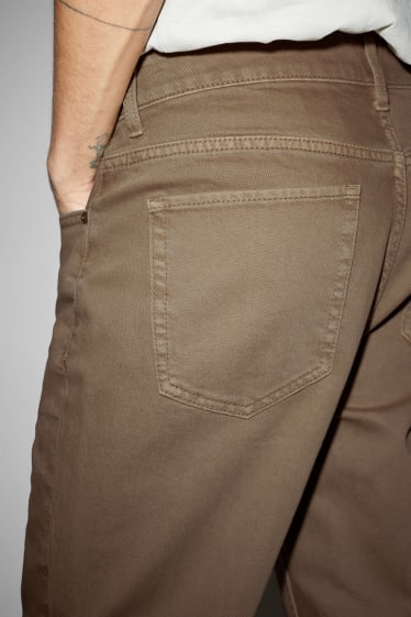 Hombre - Crop regular jeans - beis