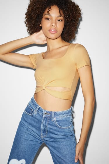 Teens & young adults - CLOCKHOUSE - cropped T-shirt - yellow