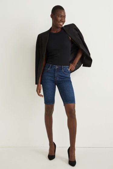 Women - Denim bermuda shorts - mid-rise waist - LYCRA® - blue denim