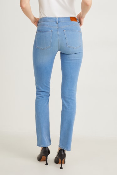 Damen - Straight Jeans - Mid Waist - helljeansblau