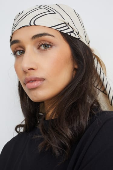 Femei - Eșarfă - cu model - bej deschis