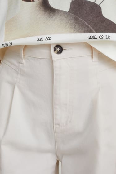 Donna - Pantaloni di stoffa - vita alta - gamba larga - bianco crema