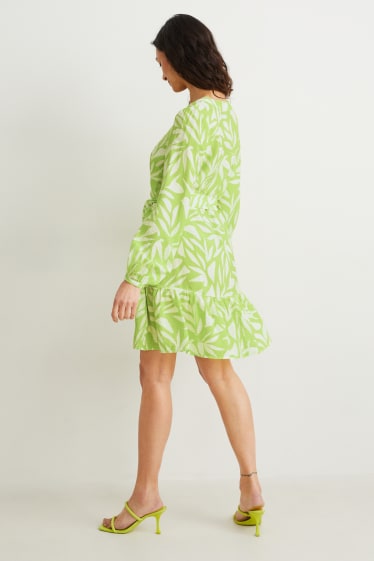 Femmes - Robe évasée - à motif - vert clair