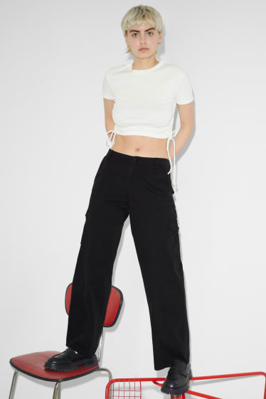 Women - CLOCKHOUSE - cargo trousers - high waist - relaxed fit - black