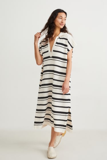 Women - Knitted kaftan - striped - cremewhite