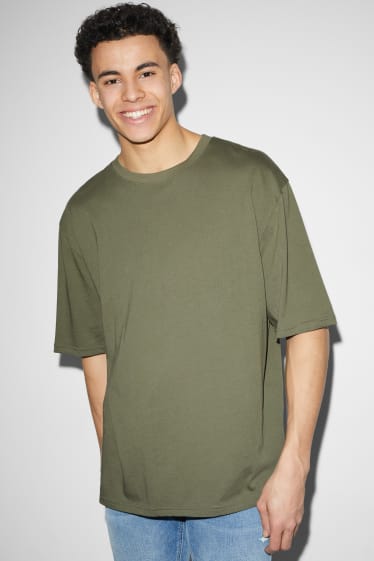 Men - T-shirt - green