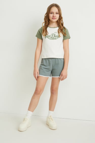 Niños - Shorts deportivos - verde